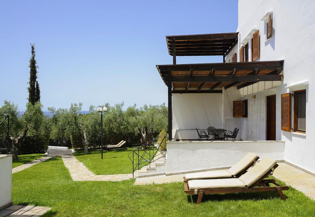Trikorfo Beach Gerakini Exterior photo